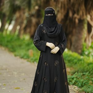 জাফরান ভেলভেট বোরকা  (কালো)